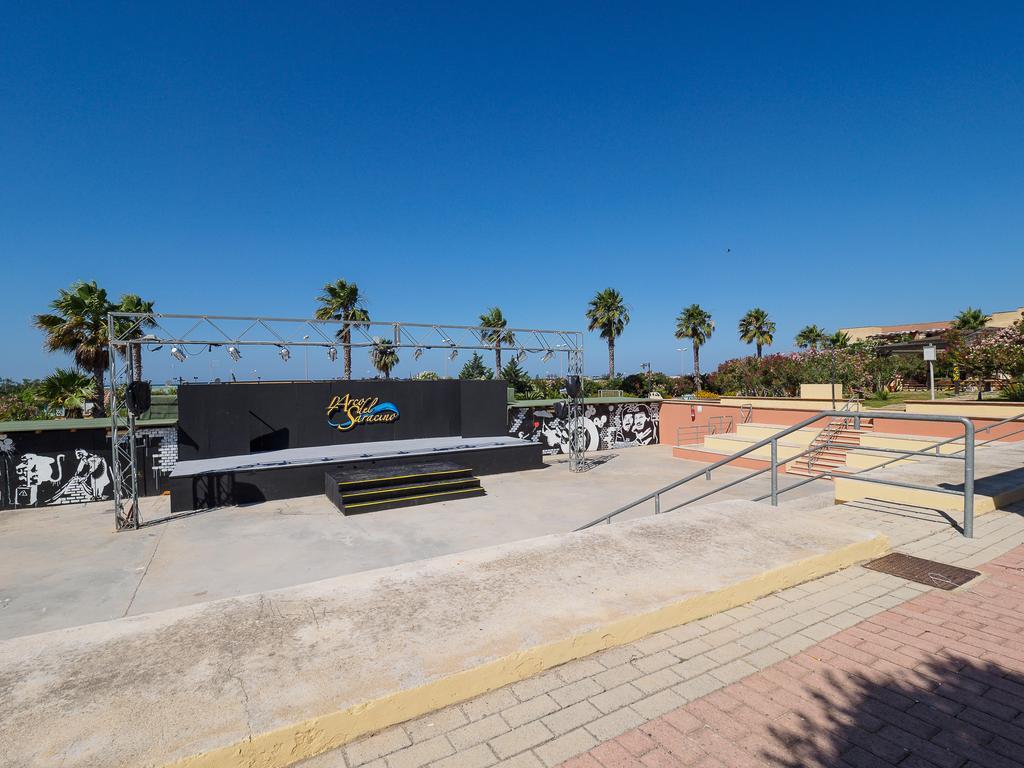 Villaggio Resort Arco Del Saracino Lido Marini Esterno foto
